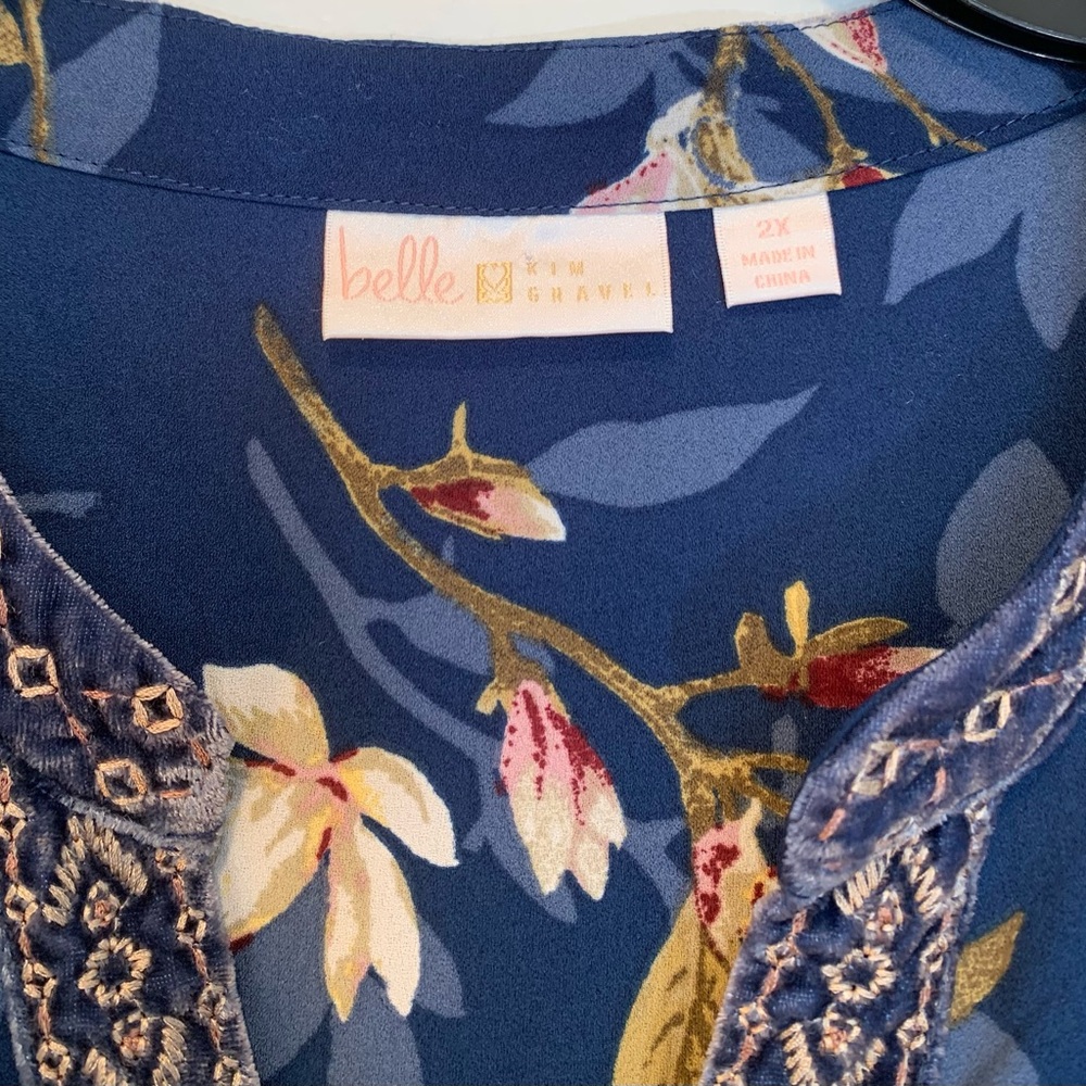 Belle by Kim Gravel Magnolia Blouse Velvet Embroidered Trim - Picture 6 of 9